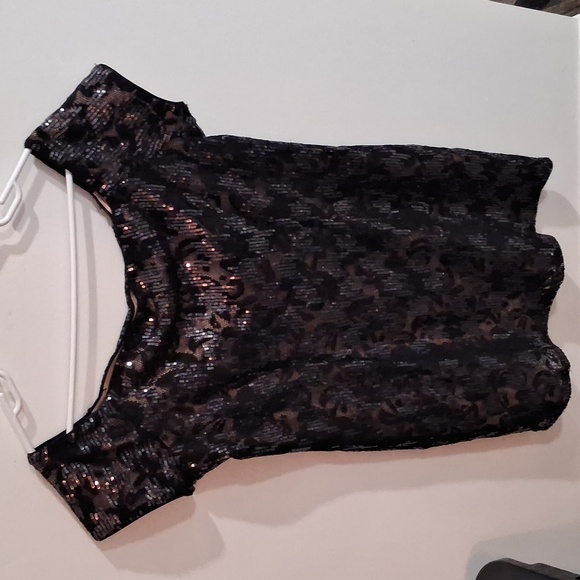 XL Le Chateau Fancy Top. - Picture 2 of 4